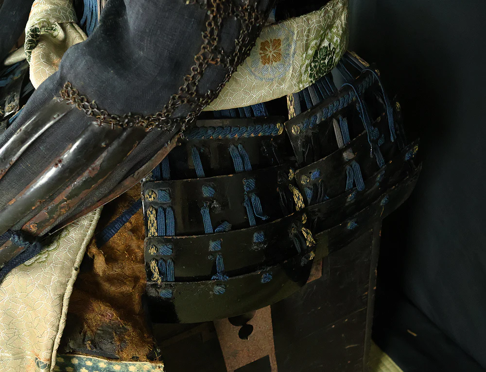 Authentic Edo Period Samurai Armor Kacchu Yoroi, Life-Size Black Lacquered Iron with Kabuto, Menpo, Armor Stand and Storage Box VB135 - Image 32