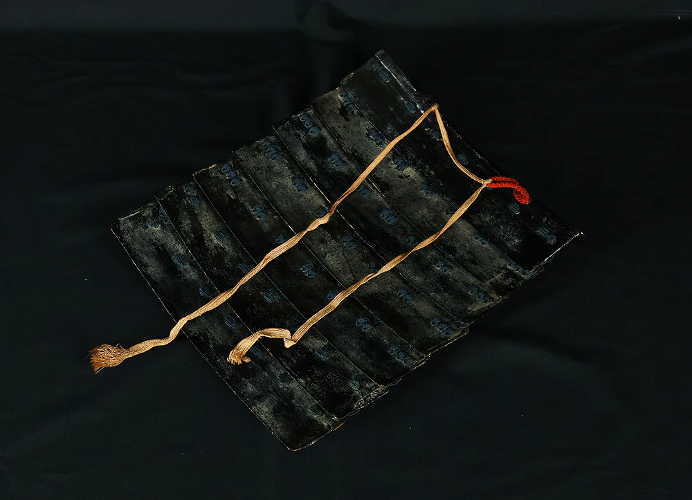 Authentic Edo Period Samurai Armor Kacchu Yoroi, Life-Size Black Lacquered Iron with Kabuto, Menpo, Armor Stand and Storage Box VB135 - Image 60