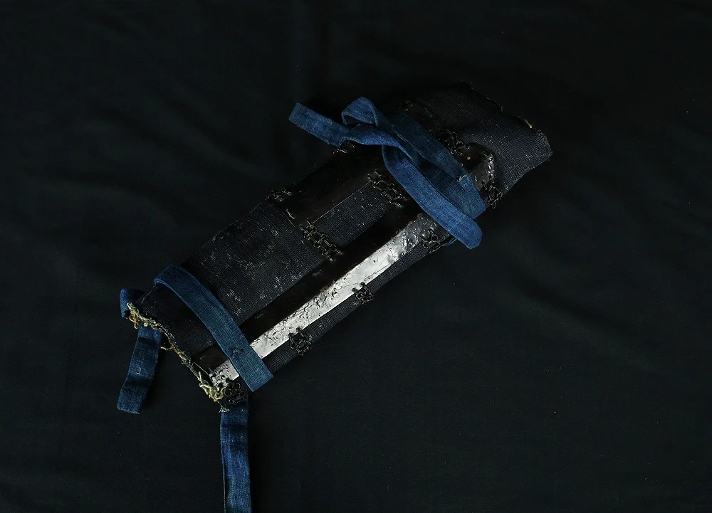 Authentic Edo Period Samurai Armor Kacchu Yoroi, Life-Size Black Lacquered Iron with Kabuto, Menpo, Armor Stand and Storage Box VB135 - Image 84