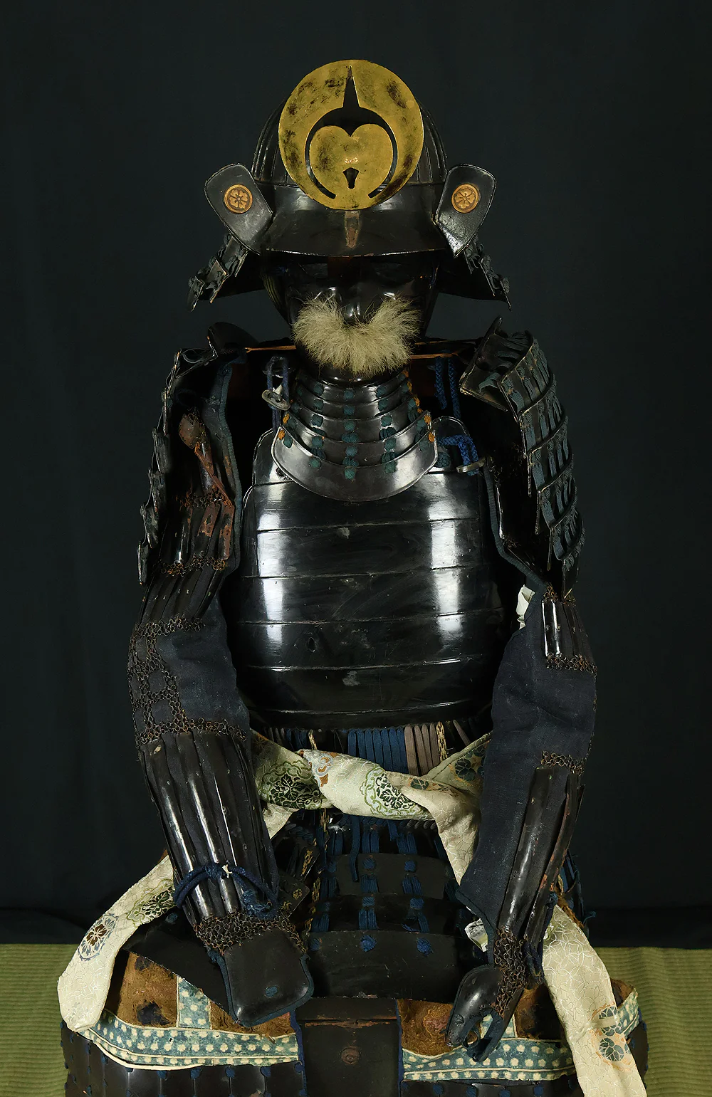 Authentic Edo Period Samurai Armor Kacchu Yoroi, Life-Size Black Lacquered Iron with Kabuto, Menpo, Armor Stand and Storage Box VB135 - Image 9