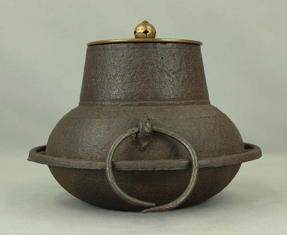 Chagama Iron Tea Kettle 'No Leak' 2310g Japanese tea ceremony utensil V970 - Image 14