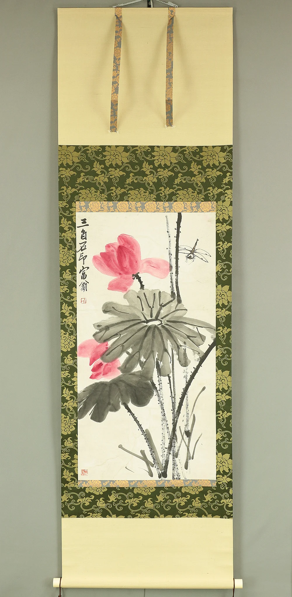 Chinese kakejiku kakemono wall hanging scroll / Lotus and Dragonfly RB548