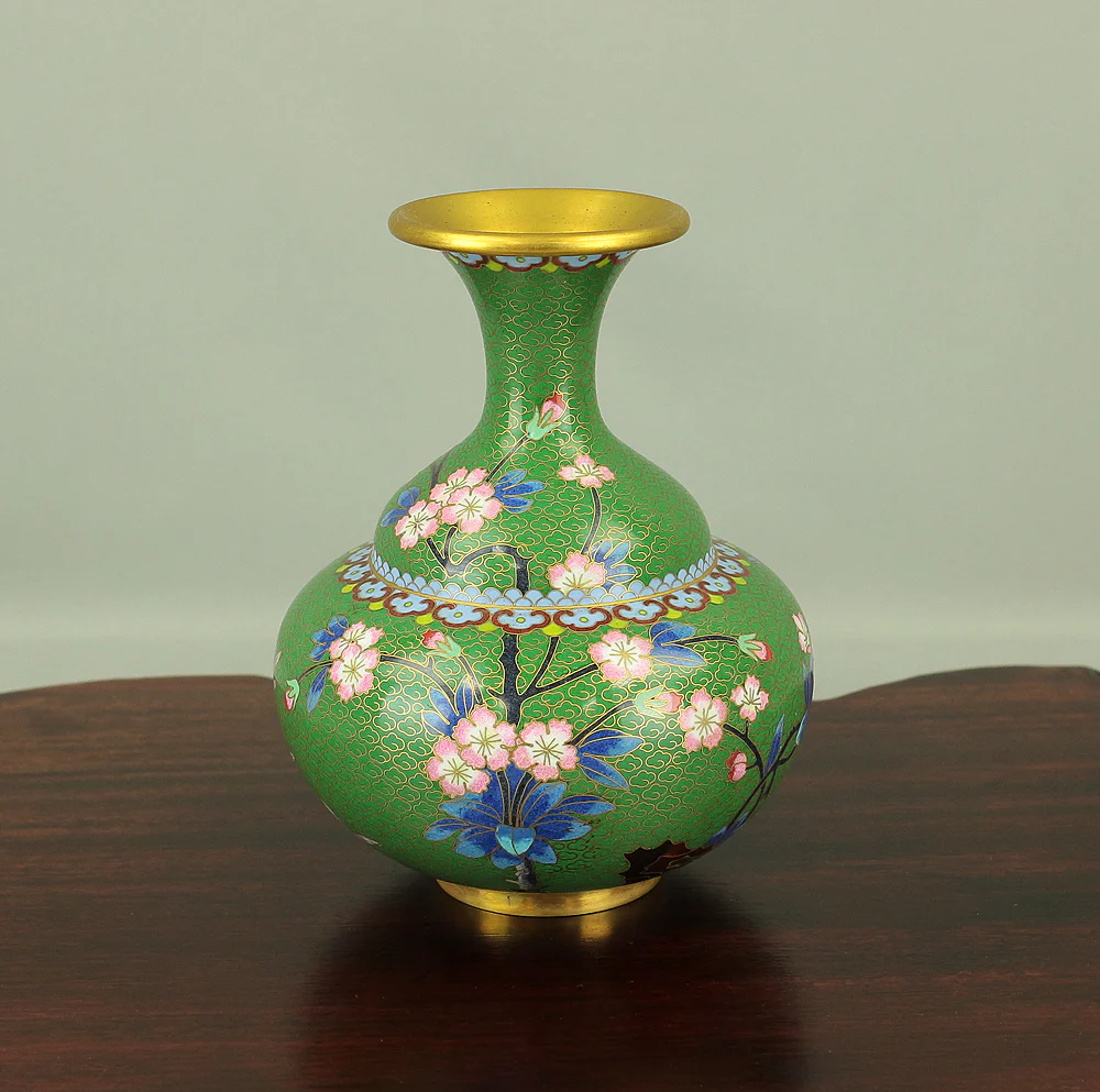 Cloisonne Enamel Flower design Green-based Chinese Flower Vase VA164