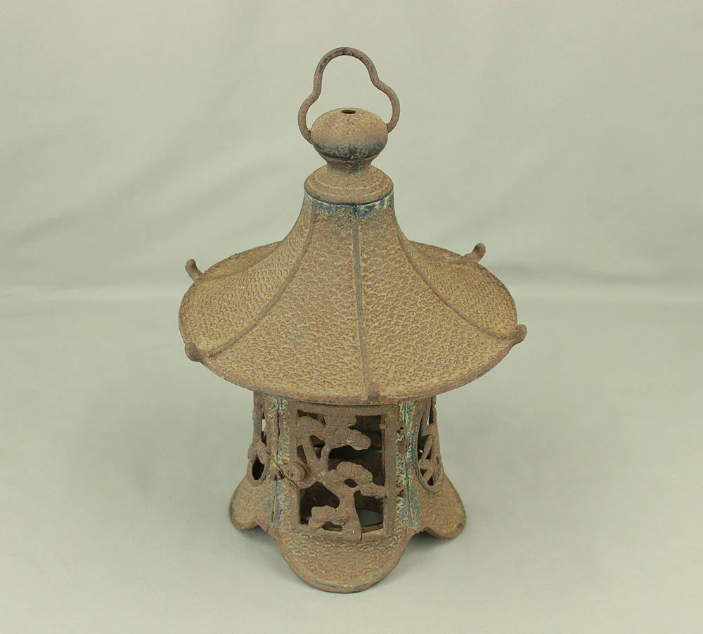 Decorative Hanging Iron Garden Lantern Tsuridoro Openwork VA905 - Image 2