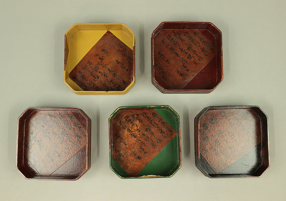 Five-Tiered Loess, Black, Green, Red four-colour Box 'Fuchidaka' Confectionery Container with box VA608 - Image 31