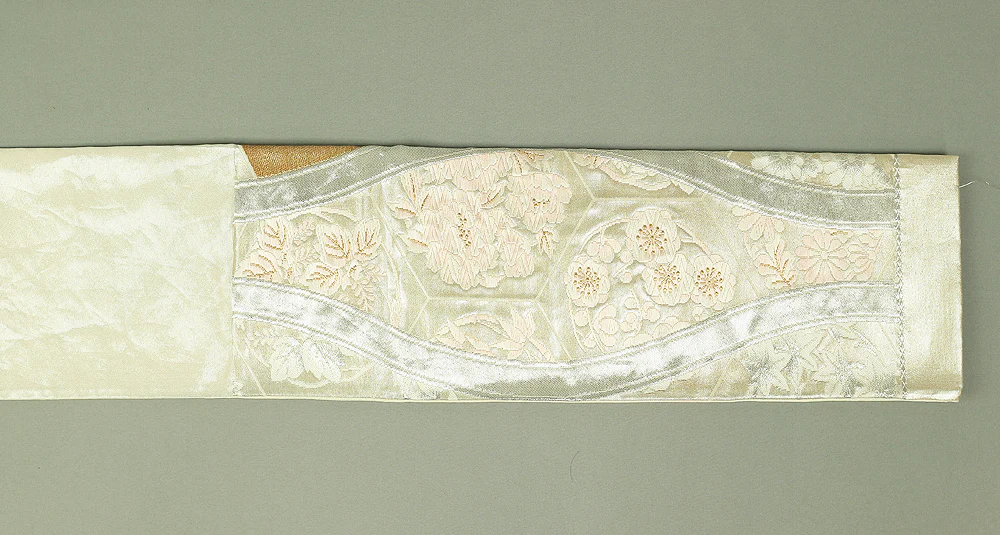Fukuro Obi Nishijin textile (Certification number 290) Silver-based Obi belt Luxurious and Graceful Flowers design gold & silver thread V678 - Image 15