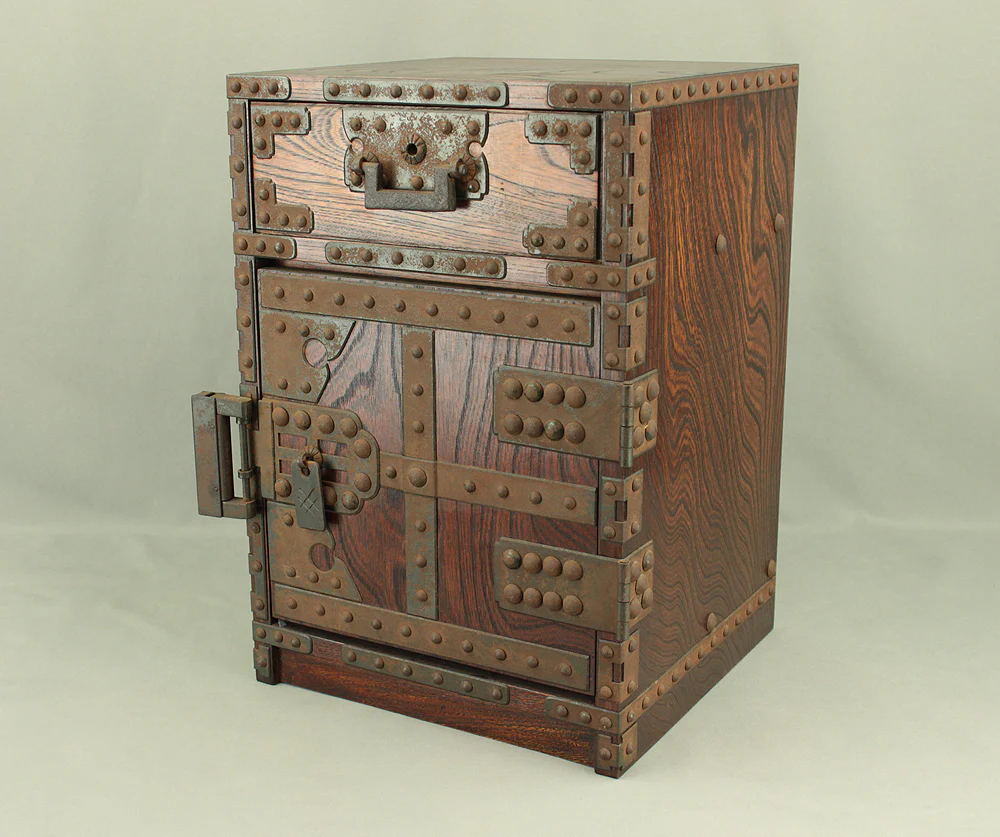 Funadansu Tansu Wooden Accessory Box reinforced with iron fittings, Drawers Lock and Key VA815