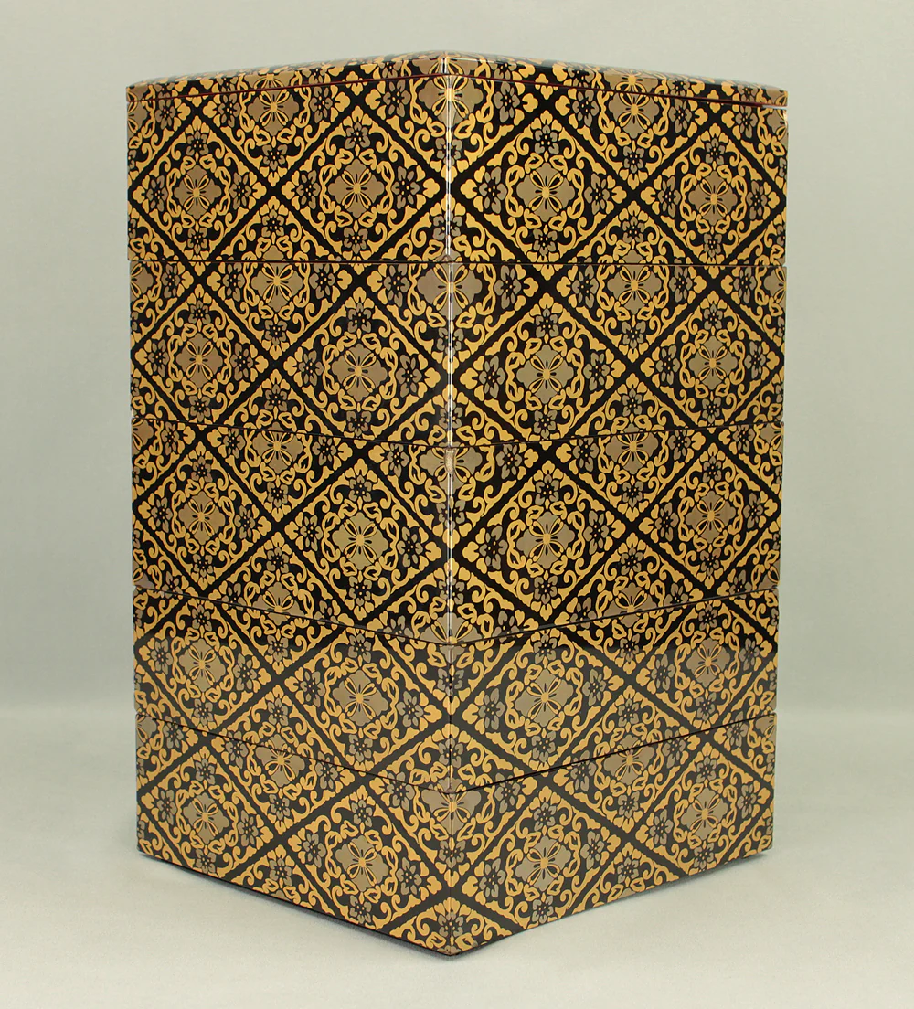 Gold Lacquer Flower Diamond Pattern Makie Five-Tiered Box Jubako with Box VA663 - Image 4