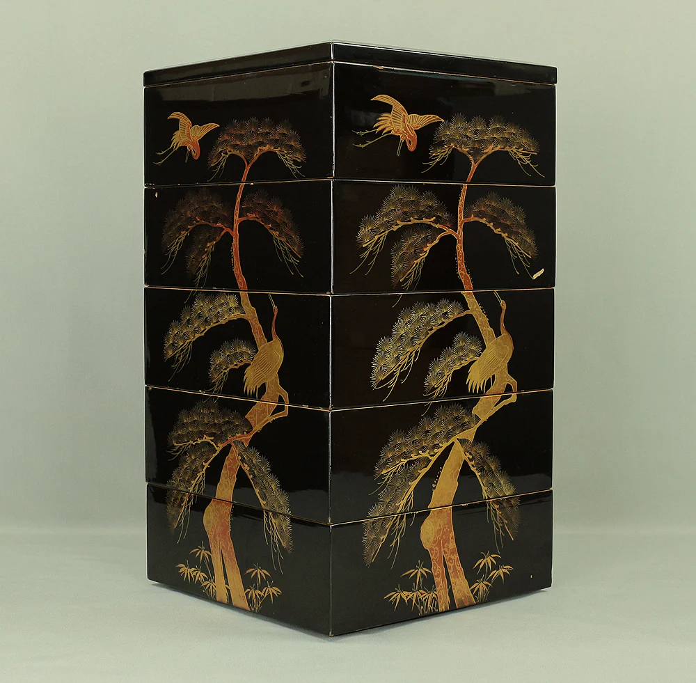 Gold Lacquer Makie Five-Tiered Box Jubako 'Pine Tree and Crane' with Stand VA589 - Image 5