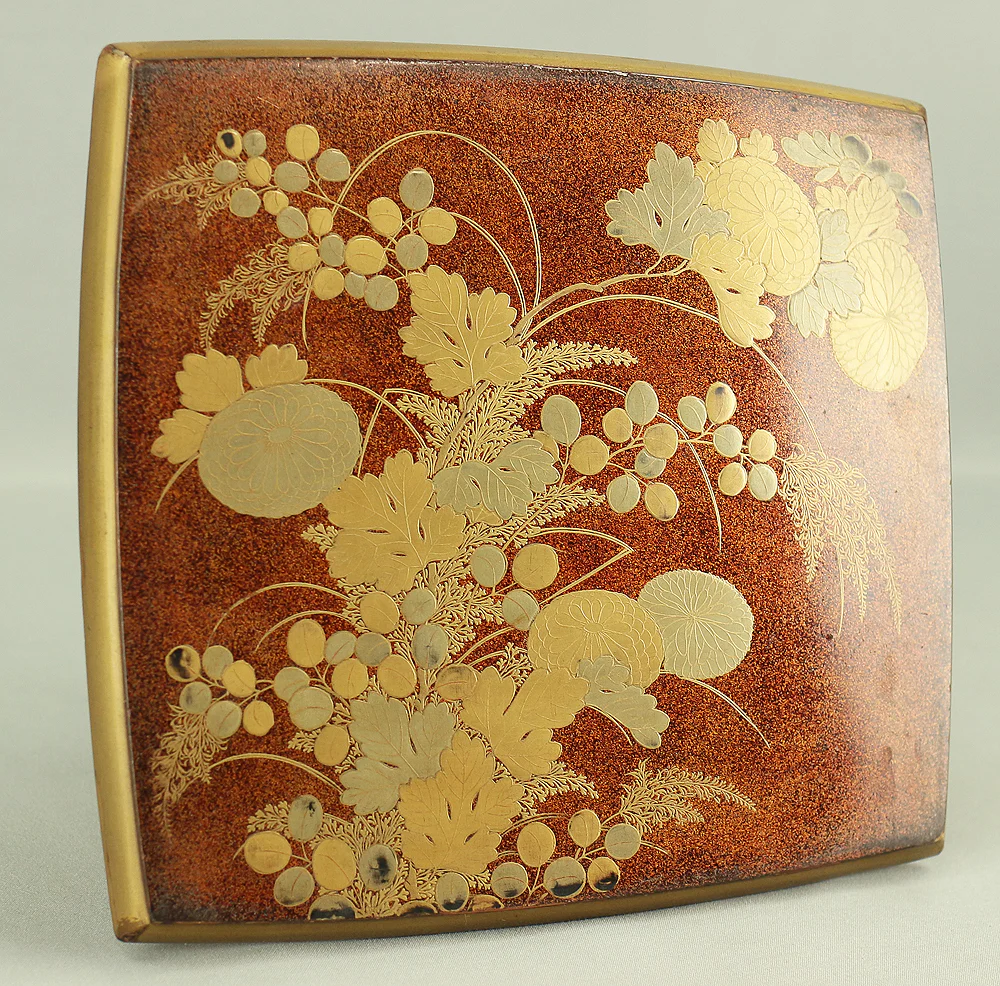 Gold Makie Lacquered Plum Wisteria Paulownia and Cherry Blossom Pattern Portable Lunchbox Set Four-Tiered Box Jubako Two Sake Bottles, Sakazuki and Plates (Kochu 行厨 Hanami Bento 花見弁当 Nodate Bento 野点弁当) with Box VA233 - Image 152