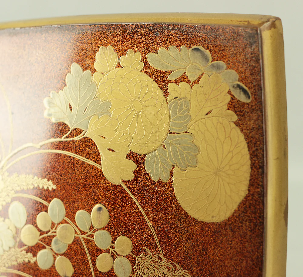 Gold Makie Lacquered Plum Wisteria Paulownia and Cherry Blossom Pattern Portable Lunchbox Set Four-Tiered Box Jubako Two Sake Bottles, Sakazuki and Plates (Kochu 行厨 Hanami Bento 花見弁当 Nodate Bento 野点弁当) with Box VA233 - Image 162