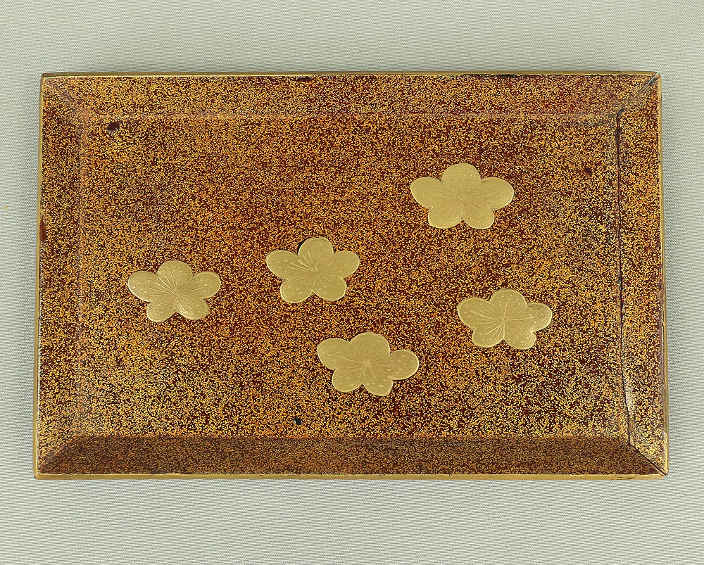 Gold Makie Lacquered Plum Wisteria Paulownia and Cherry Blossom Pattern Portable Lunchbox Set Four-Tiered Box Jubako Two Sake Bottles, Sakazuki and Plates (Kochu 行厨 Hanami Bento 花見弁当 Nodate Bento 野点弁当) with Box VA233 - Image 59