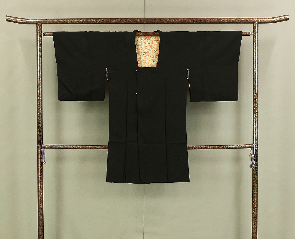 Haori Japanese Kimono Coat with Black Color Lining Pattern Circle KI193