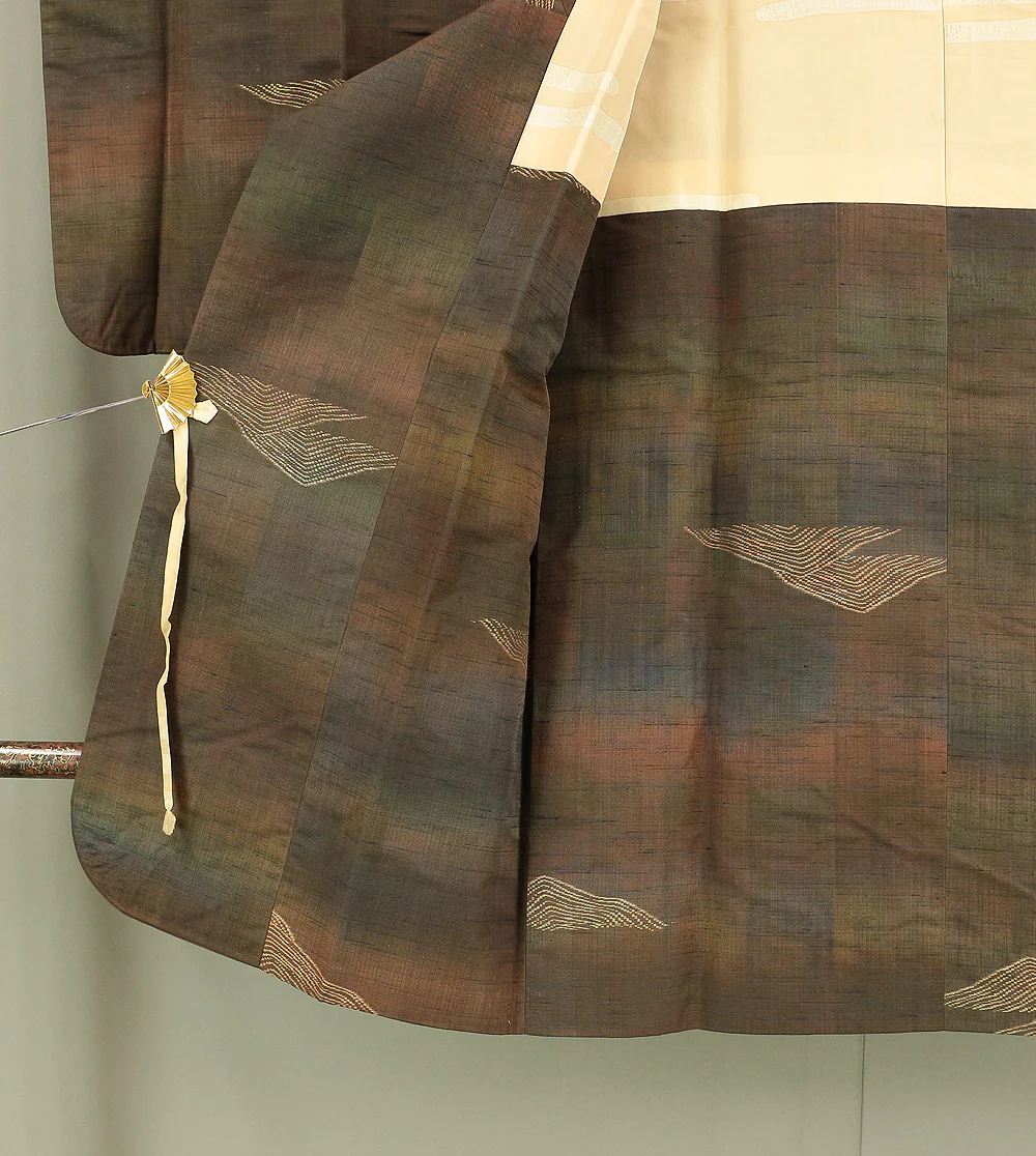 Haori Japanese Kimono Coat with Brown based Color Pattern Mountain KI181 - Image 15