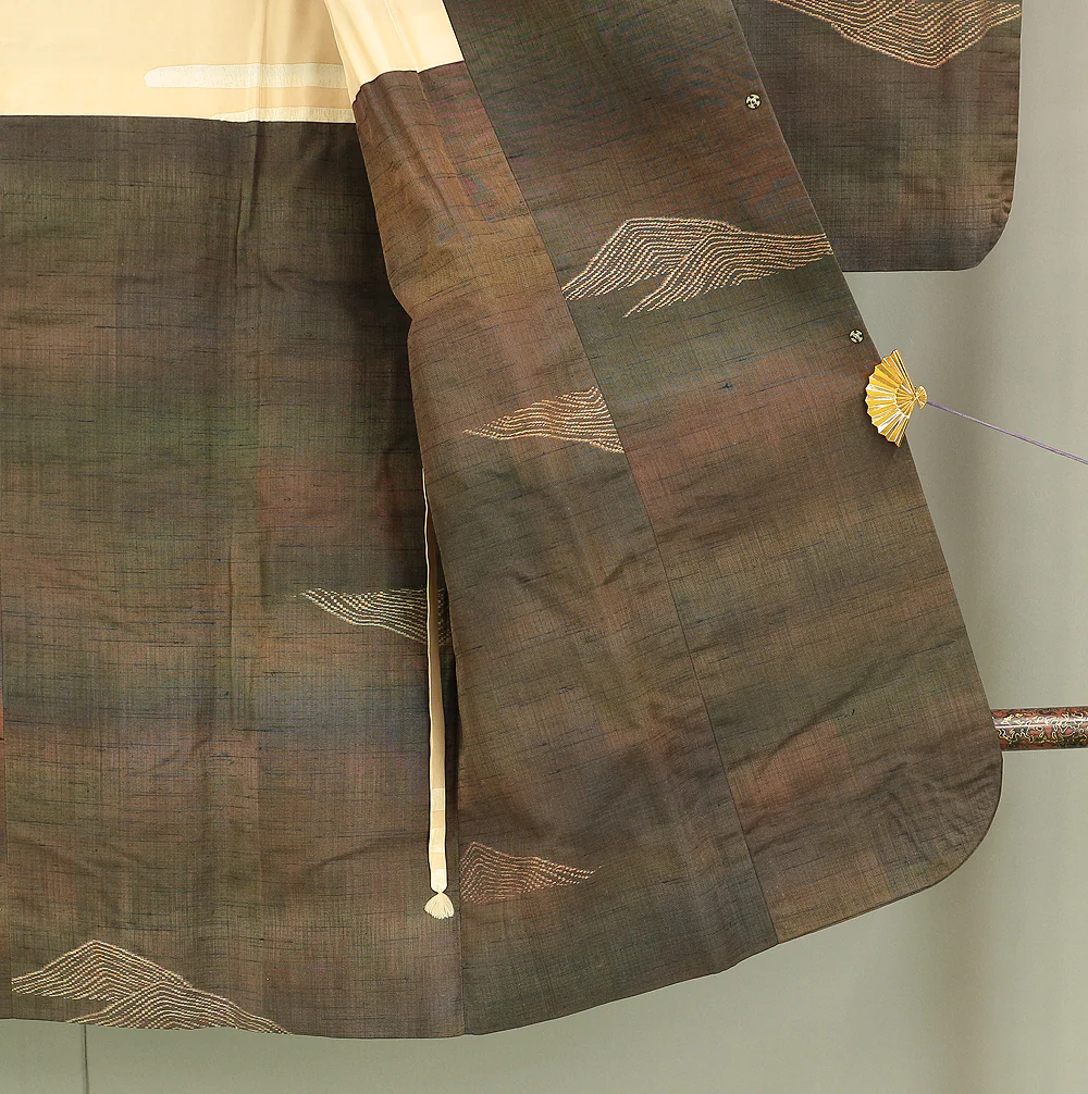 Haori Japanese Kimono Coat with Brown based Color Pattern Mountain KI181 - Image 16
