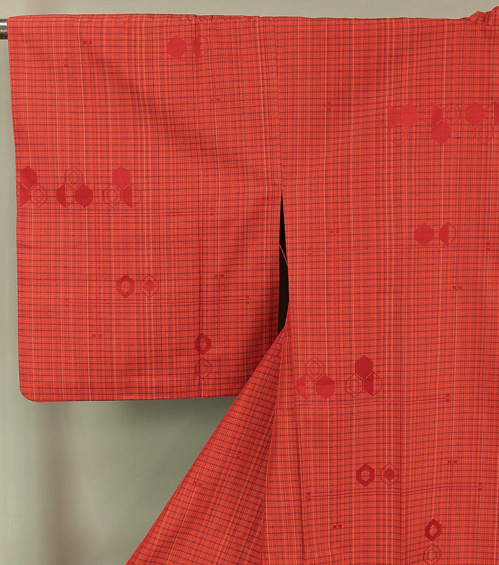 Haori Japanese Kimono Coat with Red color based Pattern Koushi Checked Kikko Hexagonal KI139 - Image 2