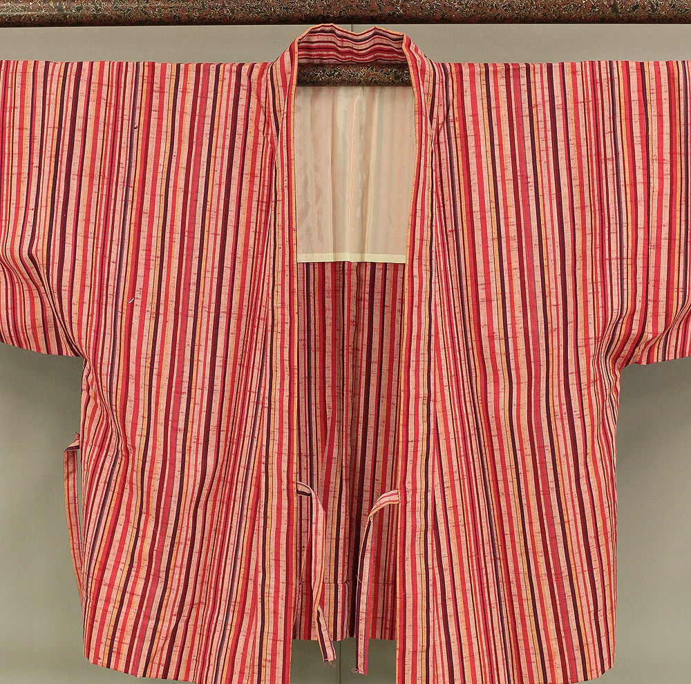 Haori Japanese Kimono Coat with Red Color based Pattern Shima Stripe with Elastic KI196 - Image 10
