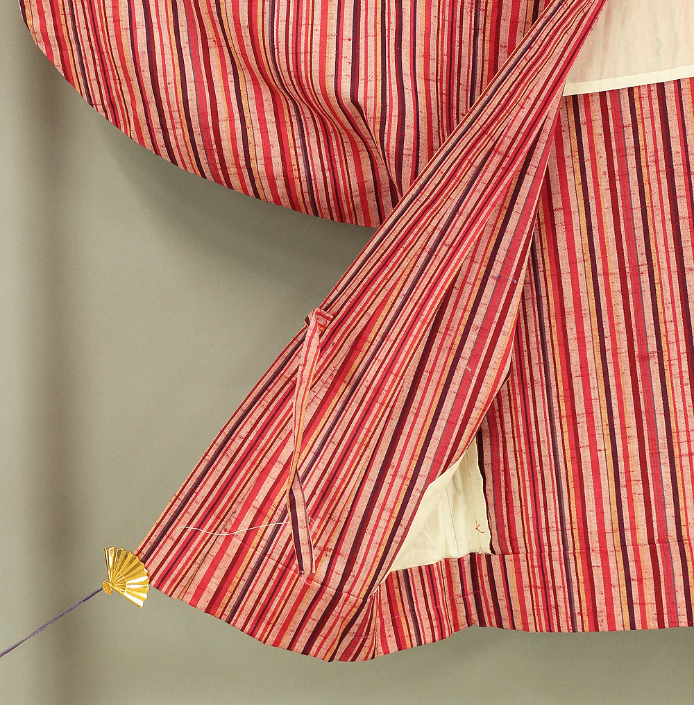 Haori Japanese Kimono Coat with Red Color based Pattern Shima Stripe with Elastic KI196 - Image 13