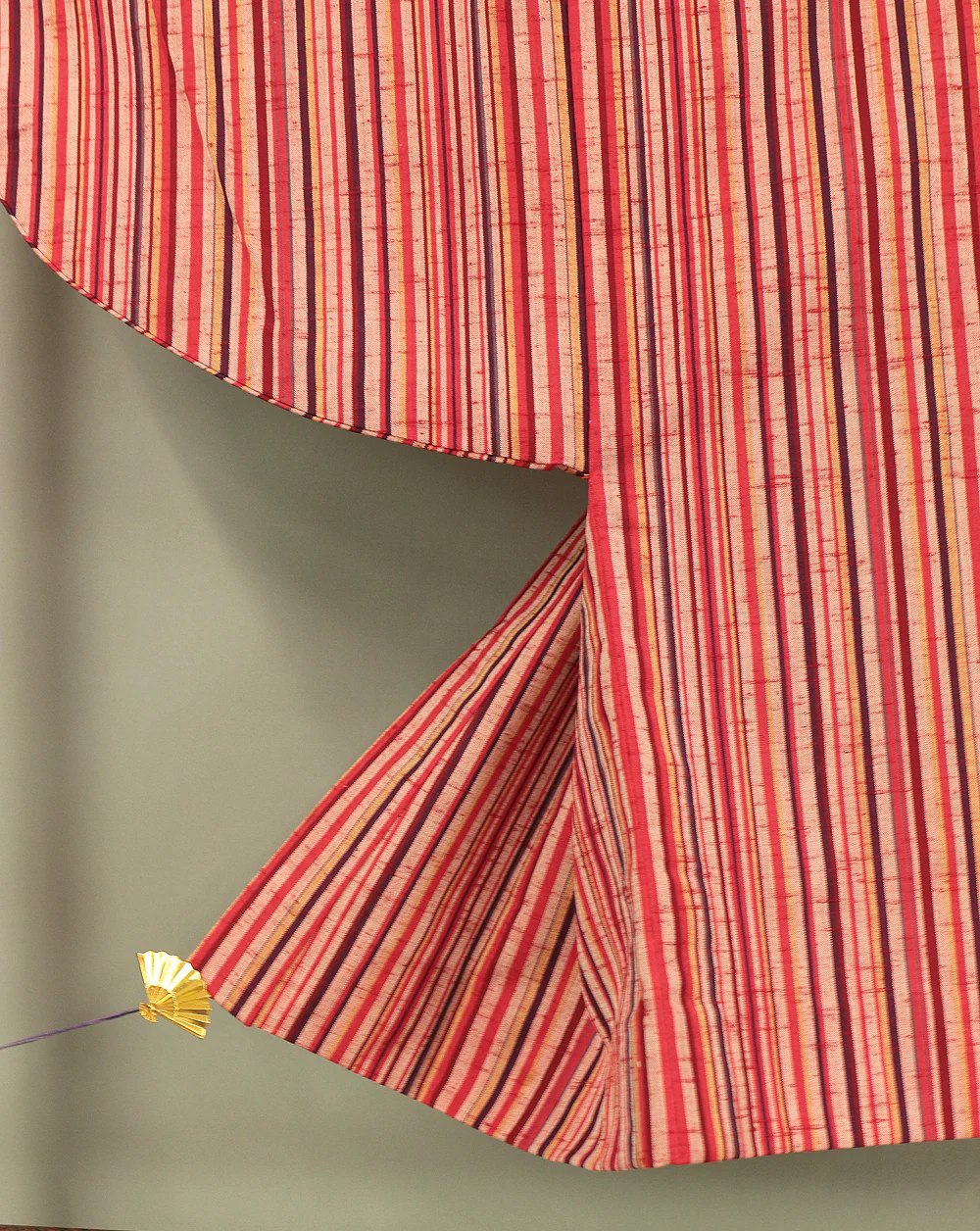 Haori Japanese Kimono Coat with Red Color based Pattern Shima Stripe with Elastic KI196 - Image 6