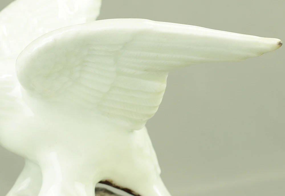 Hirado ware Mikawachi ware White Porcelain Eagle on Rock with Box VA476 - Image 13