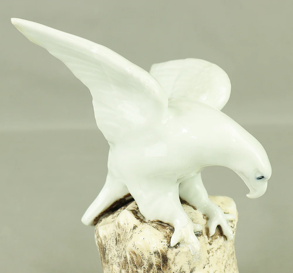 Hirado ware Mikawachi ware White Porcelain Eagle on Rock with Box VA476 - Image 16
