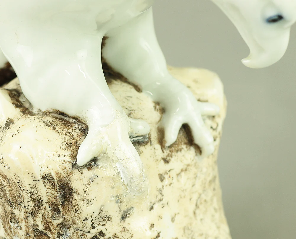Hirado ware Mikawachi ware White Porcelain Eagle on Rock with Box VA476 - Image 19