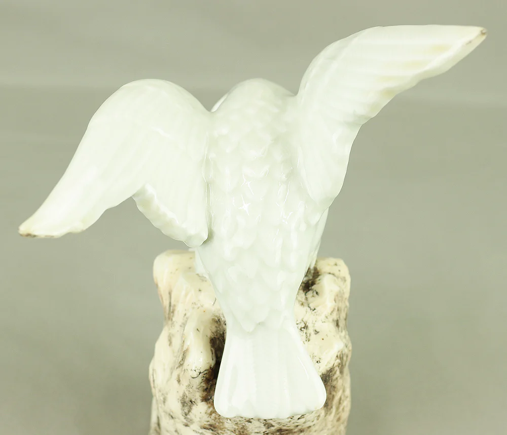 Hirado ware Mikawachi ware White Porcelain Eagle on Rock with Box VA476 - Image 20