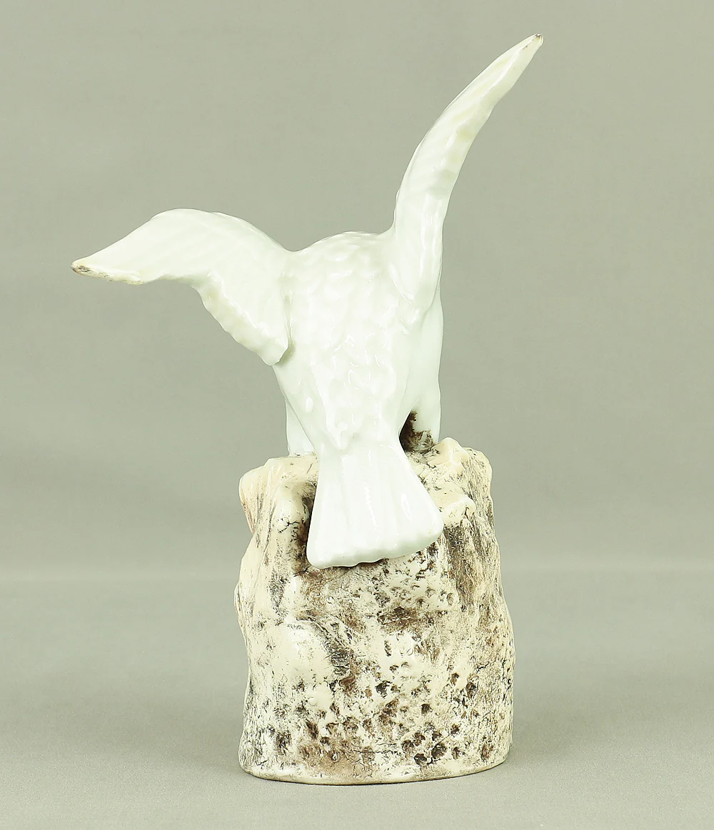 Hirado ware Mikawachi ware White Porcelain Eagle on Rock with Box VA476 - Image 8