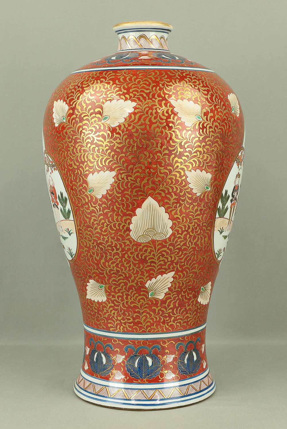 Imari Four Dutchmen Aka-e (Red Painting) Gold Decoration Double Square Marks 'Fuku 福' Flower Vase Pot VA198 - Image 19