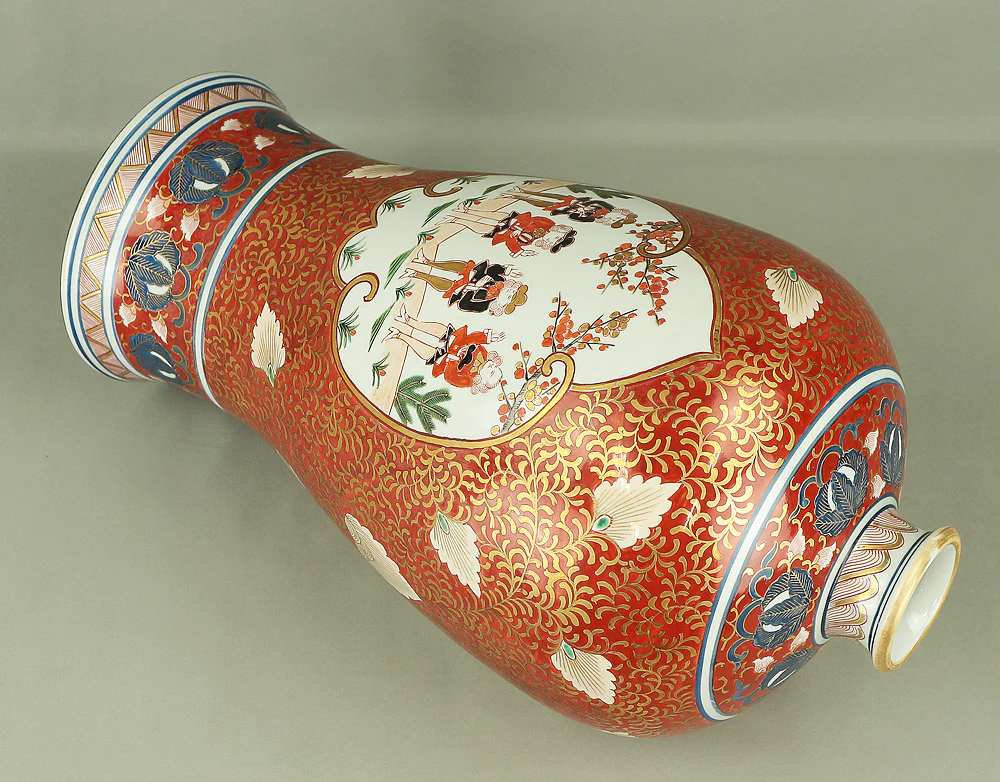 Imari Four Dutchmen Aka-e (Red Painting) Gold Decoration Double Square Marks 'Fuku 福' Flower Vase Pot VA198 - Image 26
