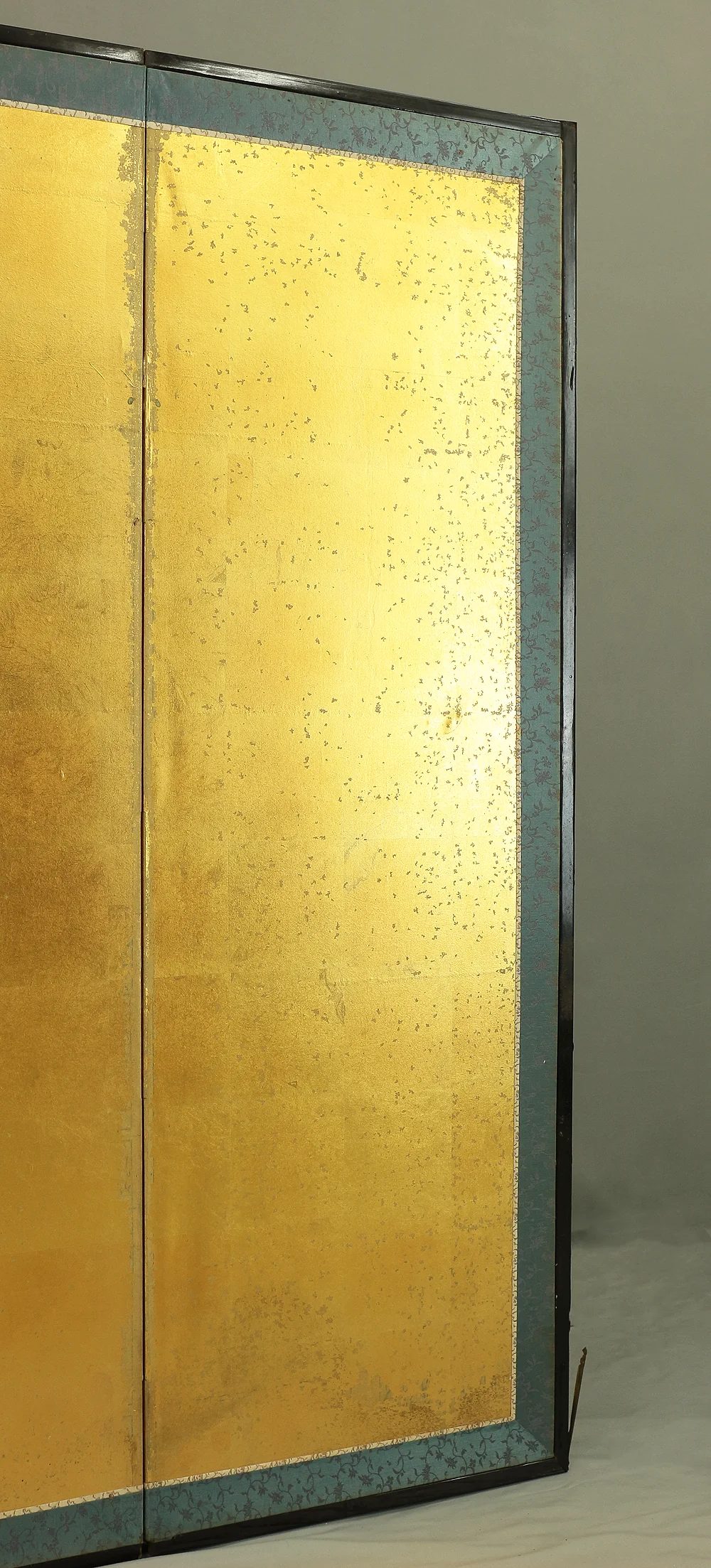 Japanese Gold-Leaf room divider Byobu 6 panels Folding screen / The beauty of shining Gold Leaf V828 - Image 3