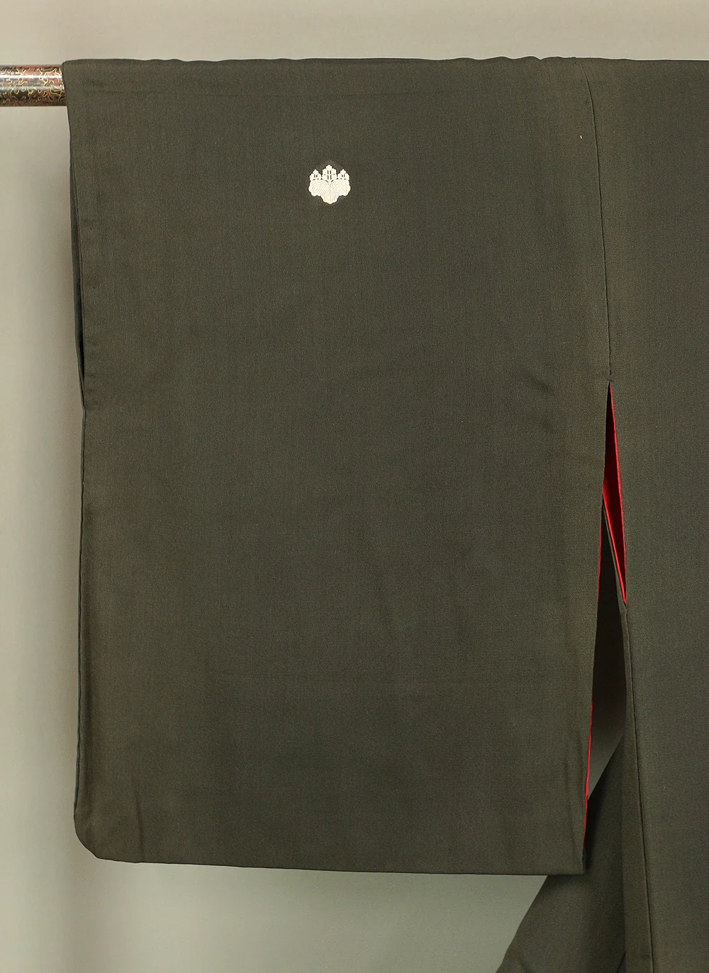 Japanese Kimono Kuro Tomesode (Black based the most formal kimono) with Black color Pattern Pine Bamboo Plum and Ox-Drawn Coach KI155 - Image 2