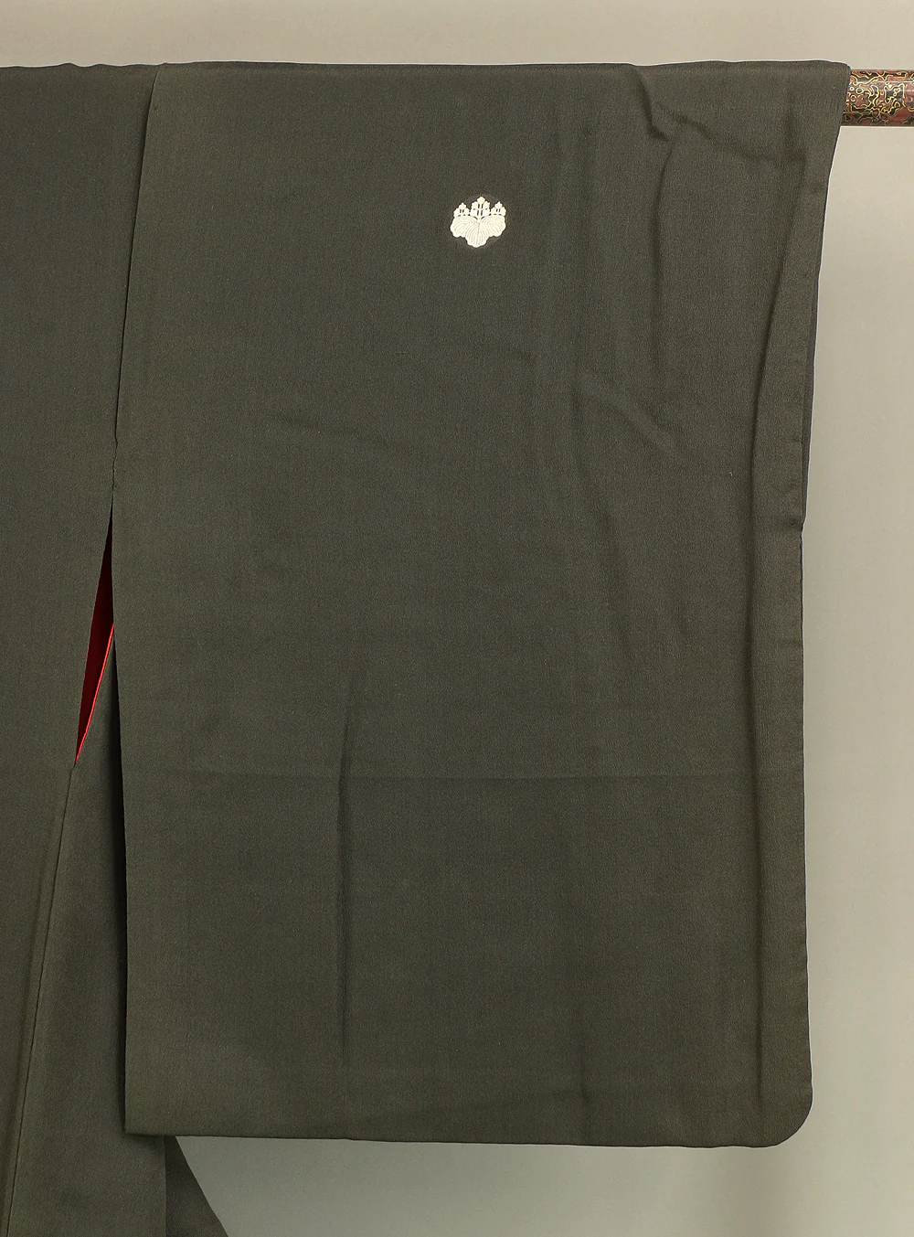 Japanese Kimono Kuro Tomesode (Black based the most formal kimono) with Black color Pattern Pine Bamboo Plum and Ox-Drawn Coach KI155 - Image 4