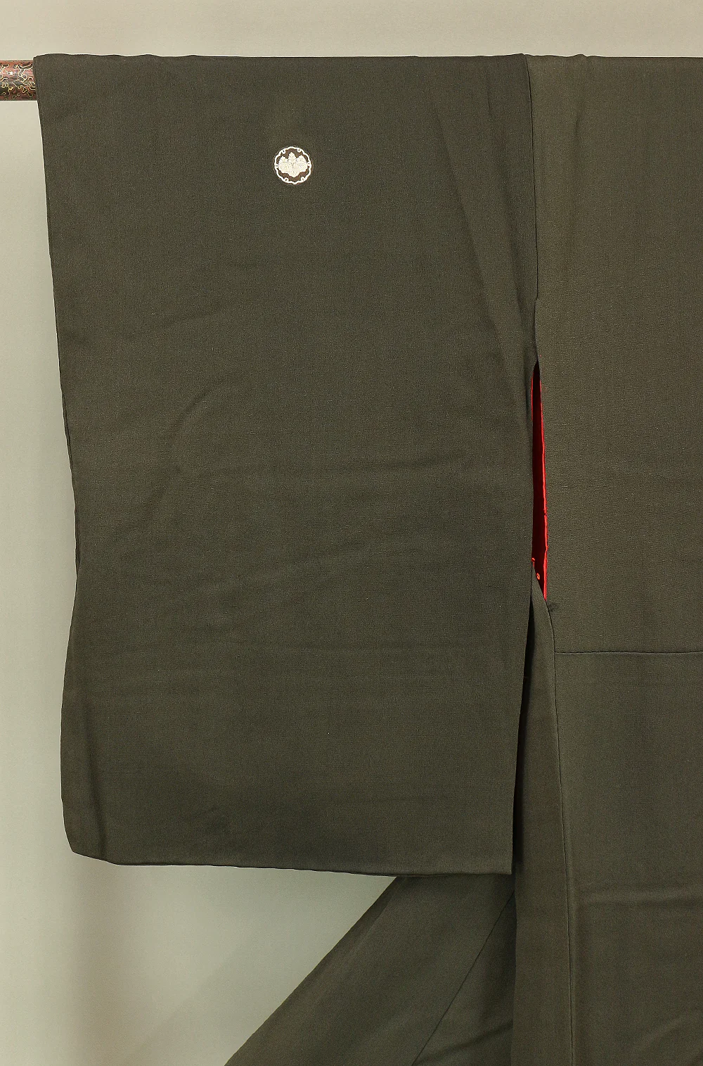 Japanese Kimono Kuro Tomesode (Black based the most formal kimono) with Black color Pattern Pine Bamboo Plum KI152 - Image 2