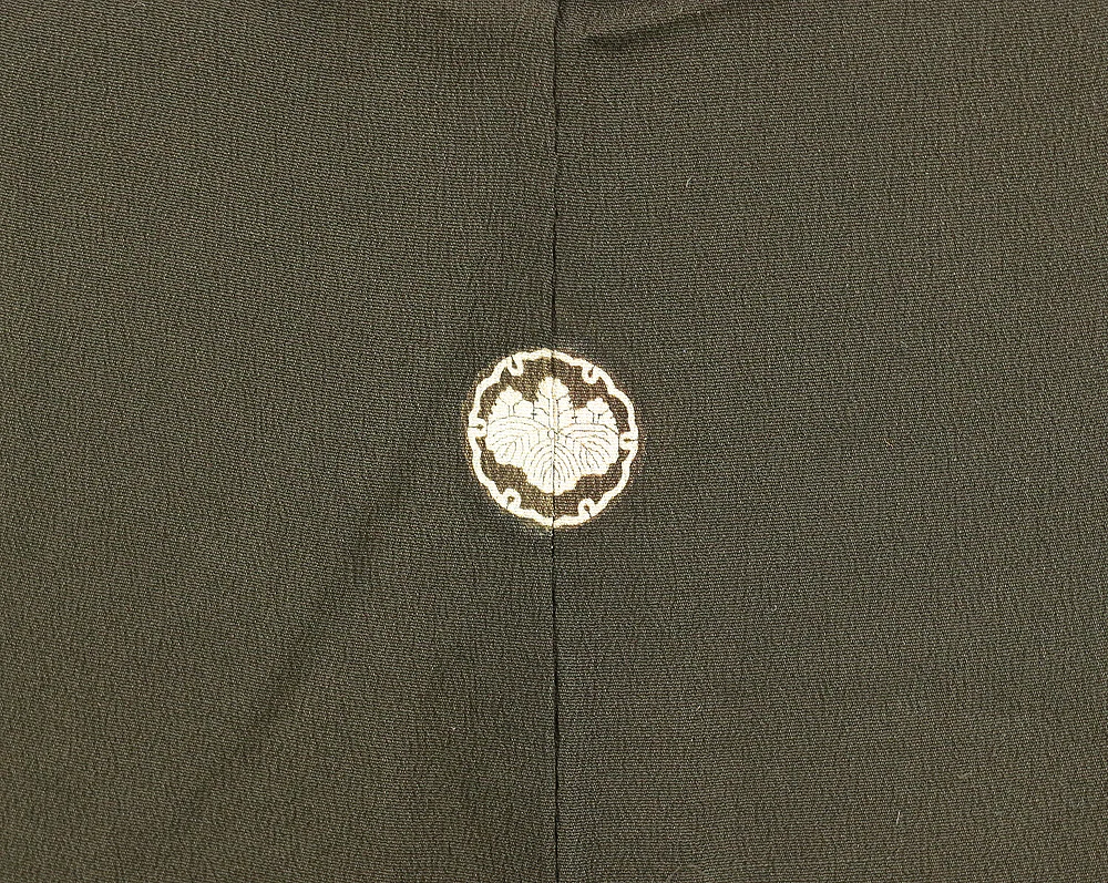 Japanese Kimono Kuro Tomesode (Black based the most formal kimono) with Black color Pattern Pine Bamboo Plum KI152 - Image 4