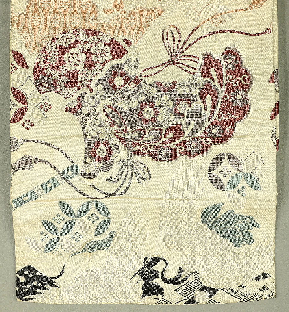 Japanese kimono obi belt Nagoya obi with Cream Colour Based Crane, Chrysanthemum, and Cloisonne Pattern VA506 - Image 2