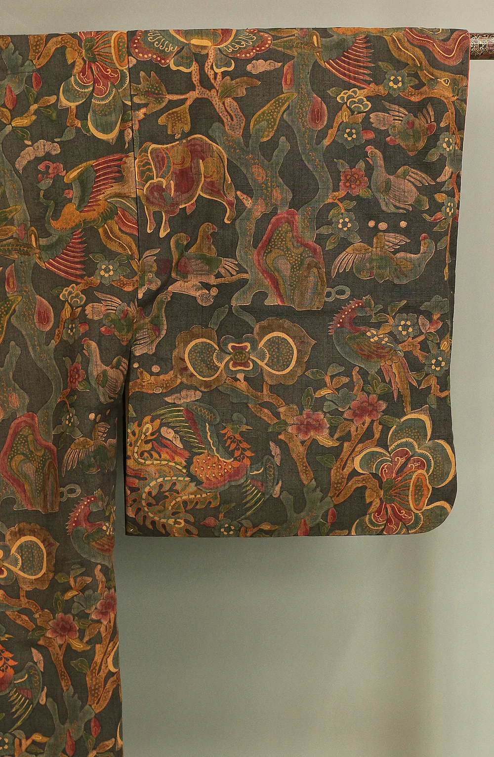 Japanese Kimono with Brown based color Pattern Phoenix and Flower KI150 - Image 12