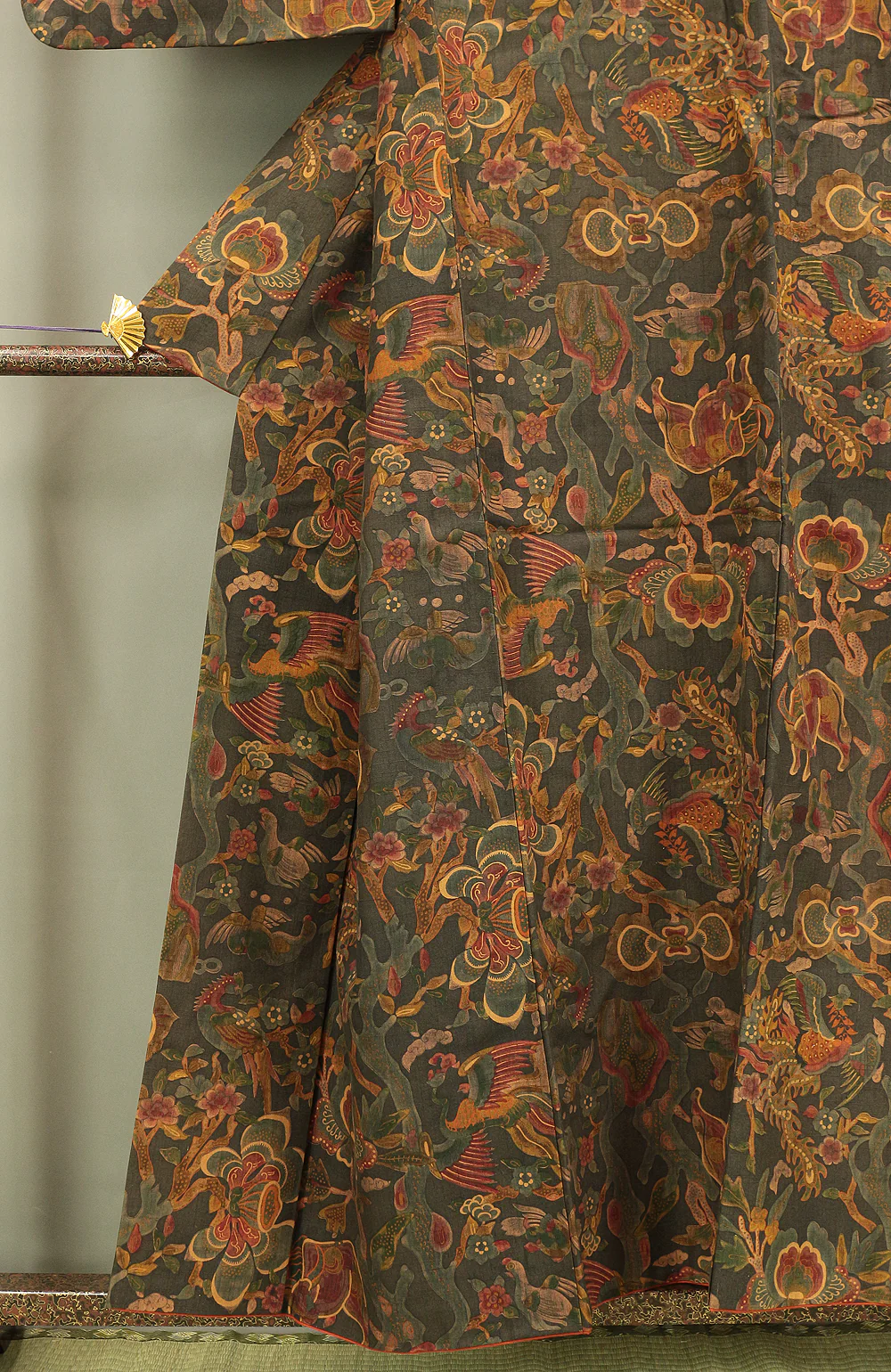 Japanese Kimono with Brown based color Pattern Phoenix and Flower KI150 - Image 7