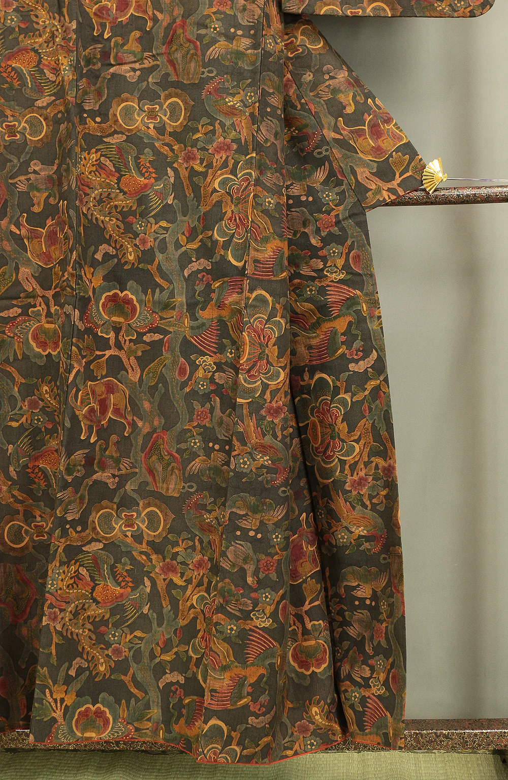 Japanese Kimono with Brown based color Pattern Phoenix and Flower KI150 - Image 8
