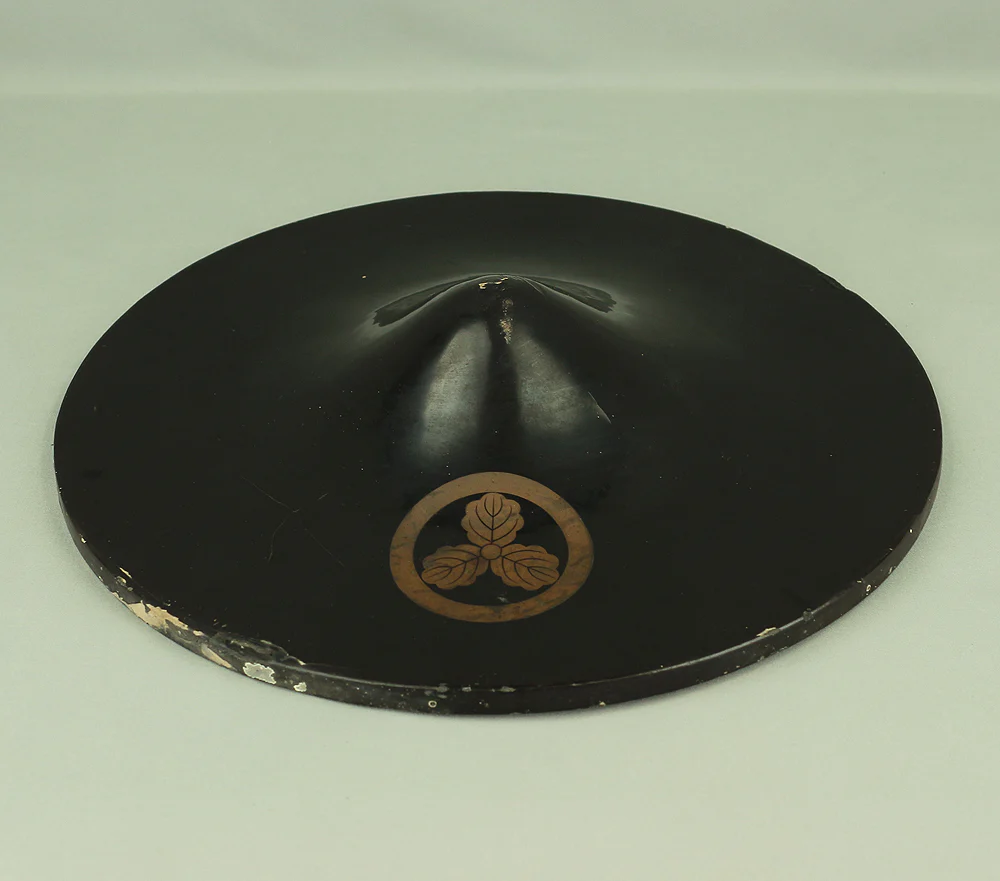 Jingasa 2pcs Japanese samurai hat helmet V972 The brown one is aged Jingasa, the black one has a family crest - Image 21
