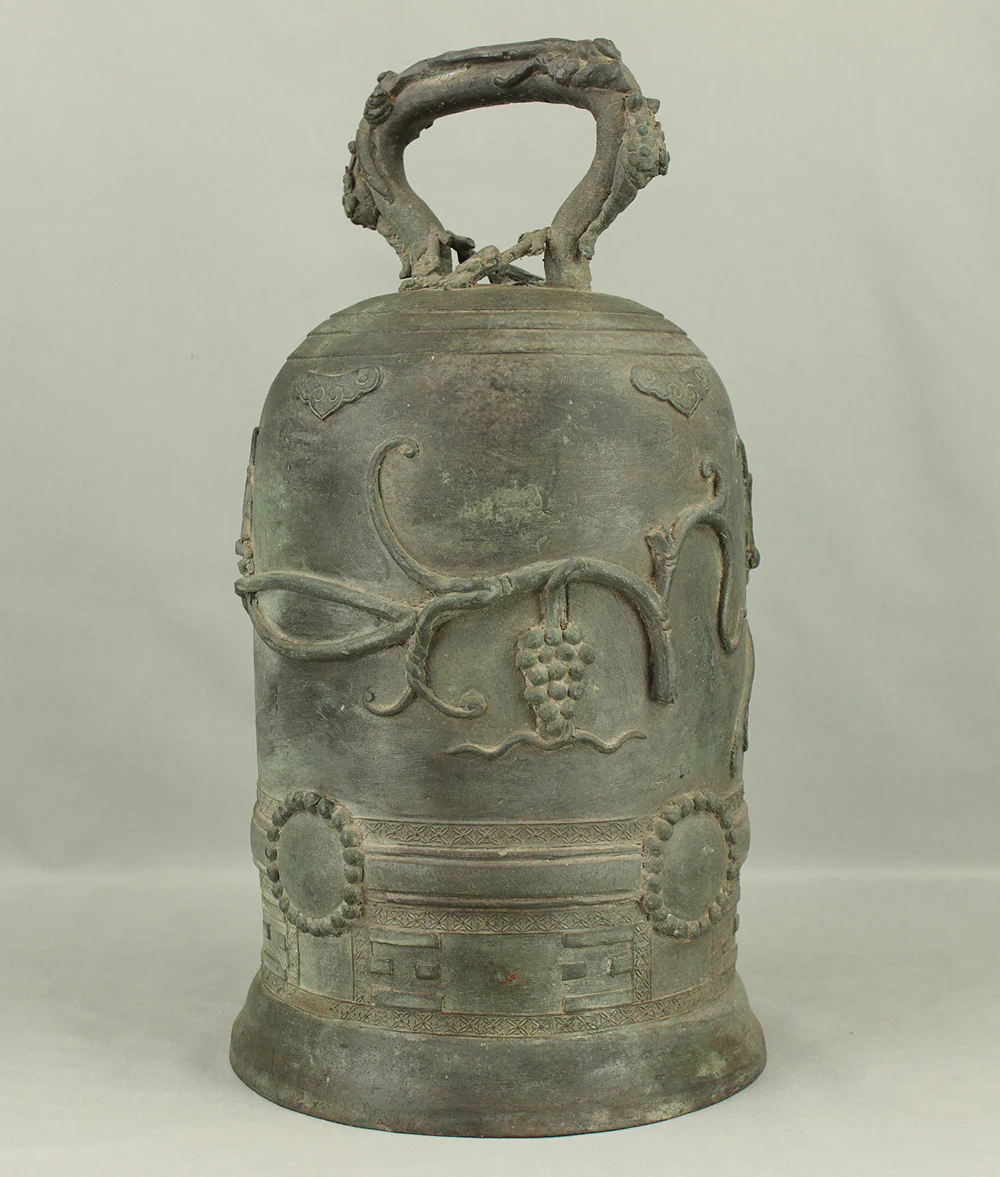 Korean Joseon period Heavy Bronze Eight Trigrams Grapevine Hanging Bell Temple Bell Bonsho 42cm 7kg VA705 - Image 10
