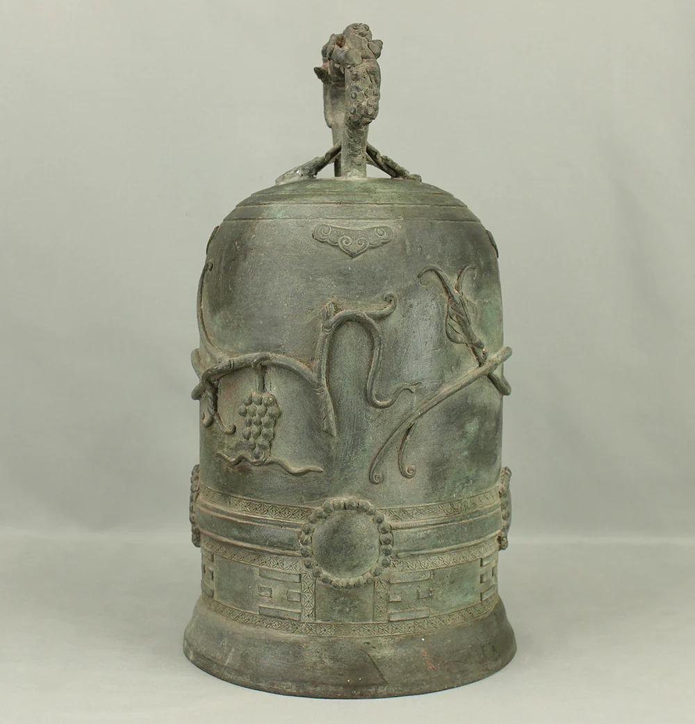 Korean Joseon period Heavy Bronze Eight Trigrams Grapevine Hanging Bell Temple Bell Bonsho 42cm 7kg VA705 - Image 5