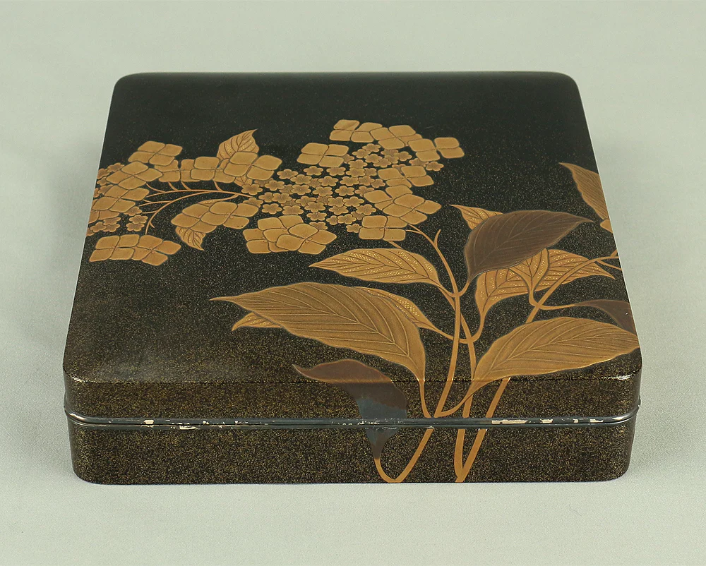 Makie Gold Silver Lacquer Japanese Suzuribako (Inkstone Box) design of Gold Silver Lacquered Makie Hydrangea and Butterfly VA236 - Image 2