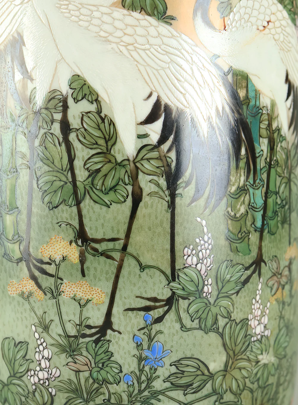 Meiji Kutani ware Flower Vase 九谷 谷口製 Kutani, Taniguchi-made 'Five Cranes and Bamboo Forest, Spring Flowers' VB141 - Image 20
