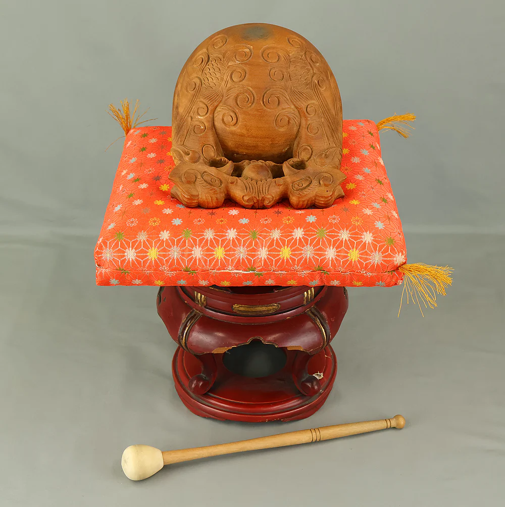 Mokugyo (Wooden Fish) Fish-shaped Wooden Temple Drum Gong with Stick, Cushion, and Stand VB142 - Image 2