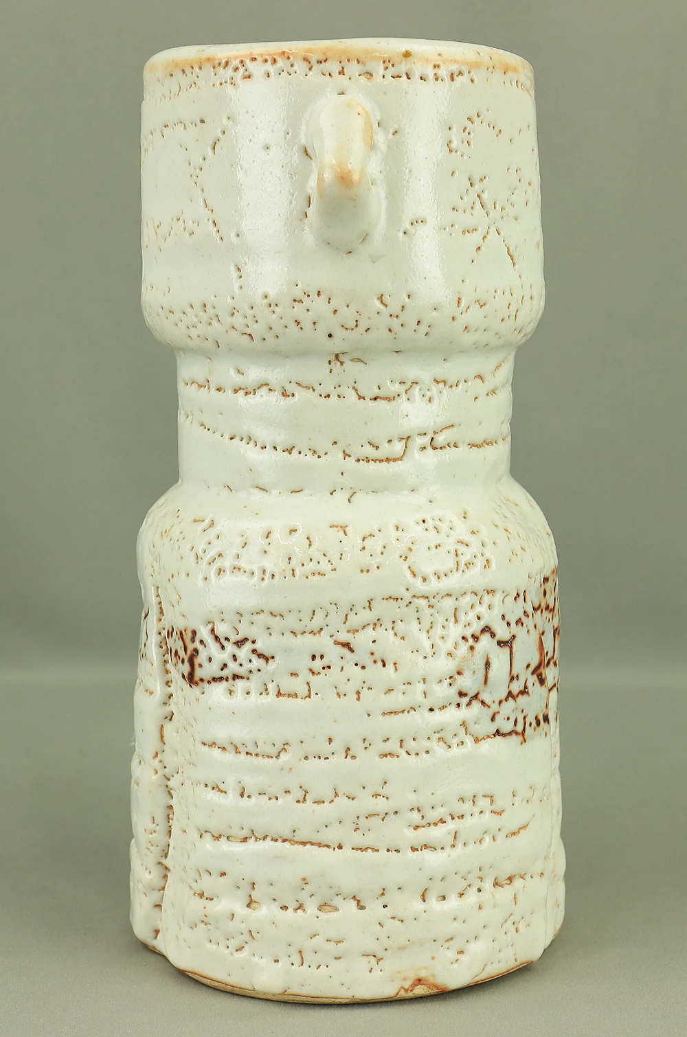 Shino ware Kinuta Shape with Ear Flower Vase VA383 - Image 3