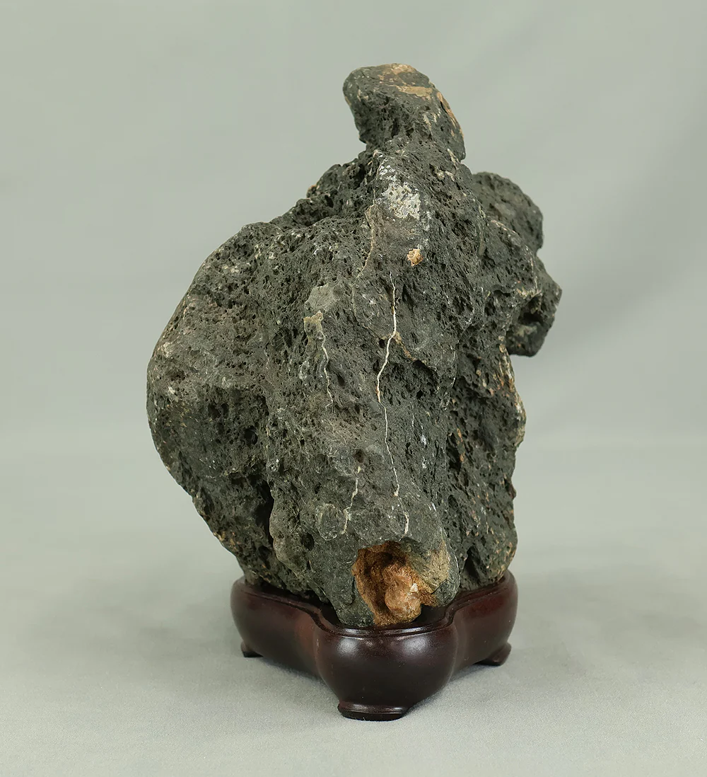 Suiseki 血洗川石 Chiaraigawa Stone 3.6kg from Okayama with Wooden Stand VB109 - Image 10