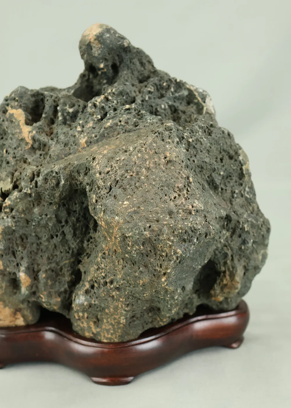 Suiseki 血洗川石 Chiaraigawa Stone 3.6kg from Okayama with Wooden Stand VB109 - Image 15