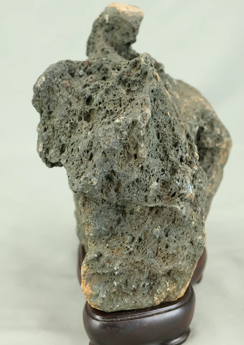 Suiseki 血洗川石 Chiaraigawa Stone 3.6kg from Okayama with Wooden Stand VB109 - Image 18
