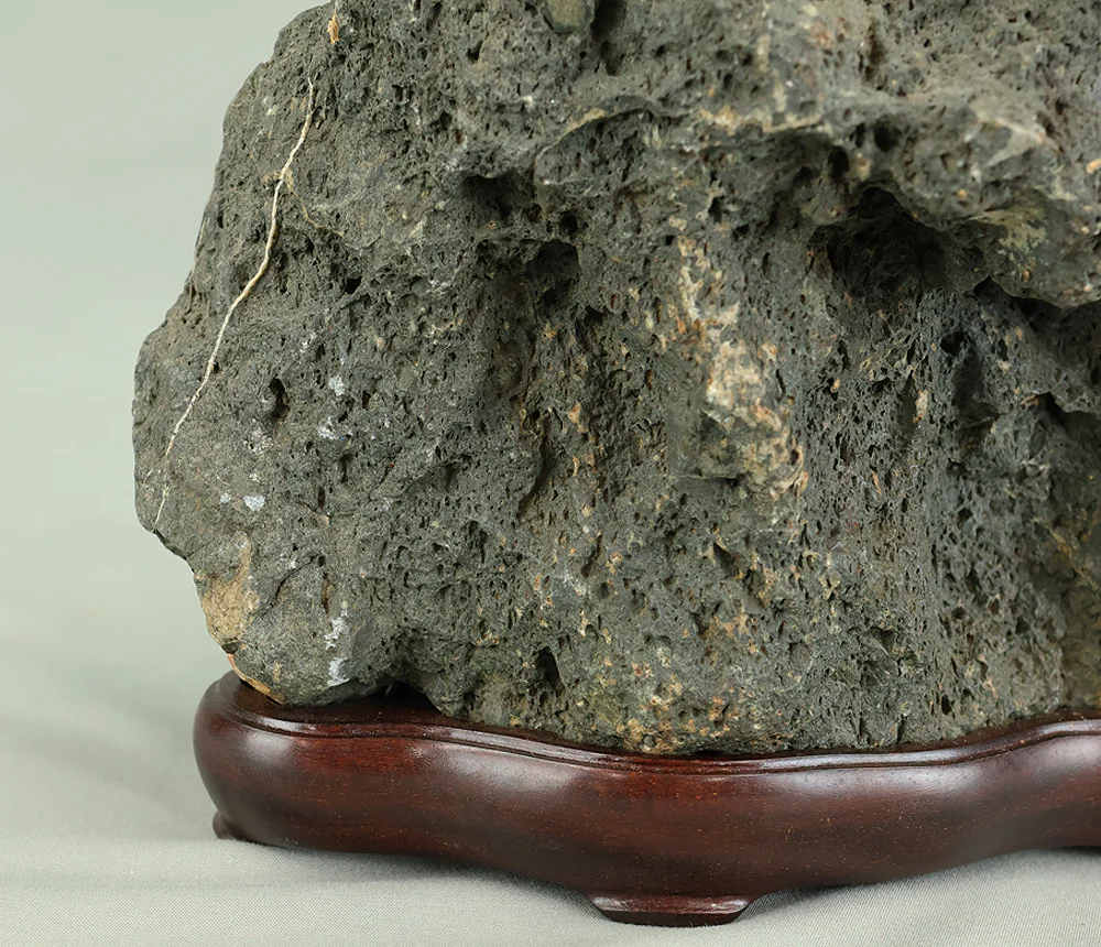 Suiseki 血洗川石 Chiaraigawa Stone 3.6kg from Okayama with Wooden Stand VB109 - Image 24